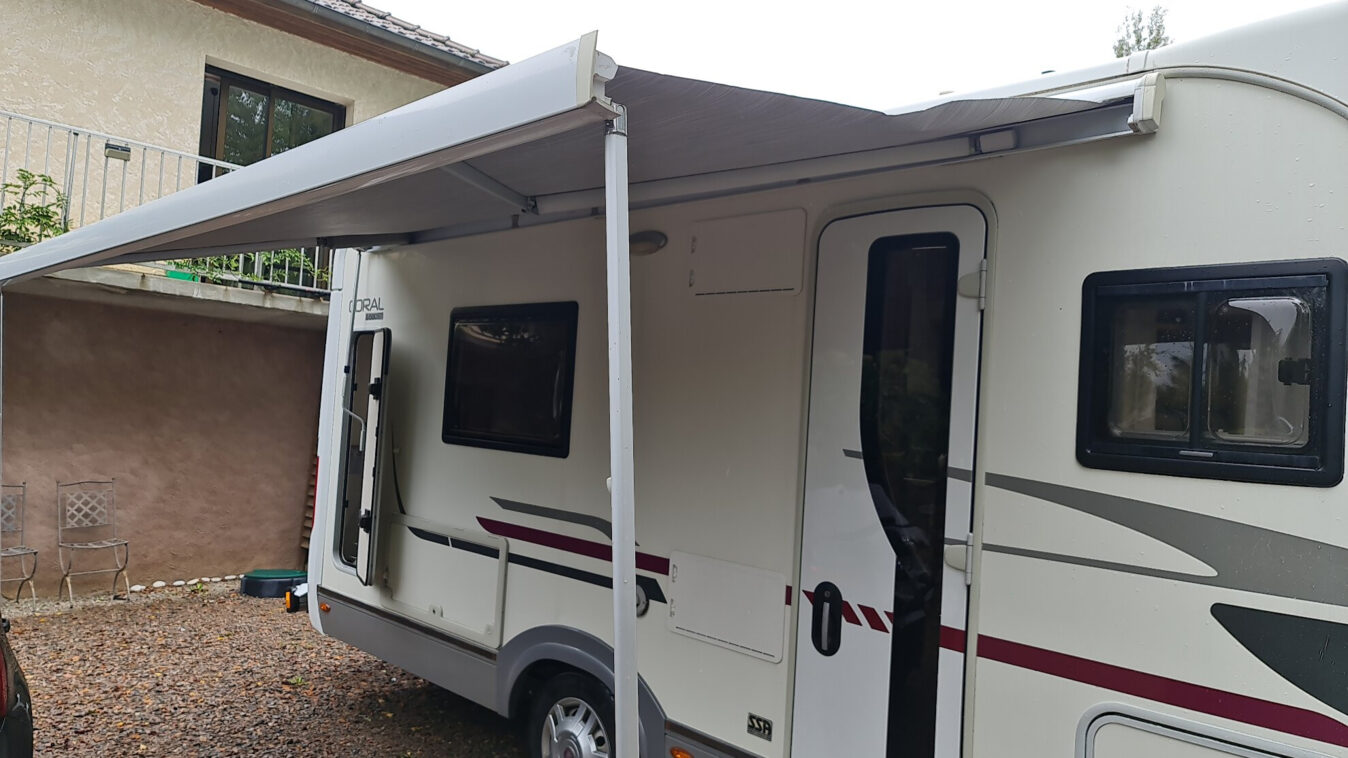 photos.external