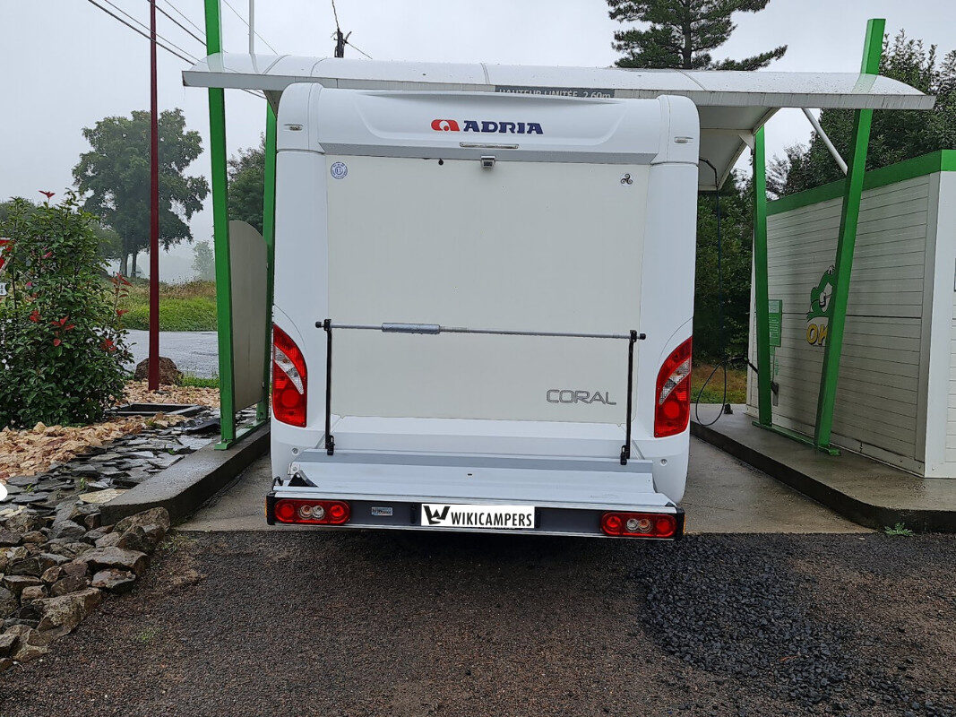 photos.external