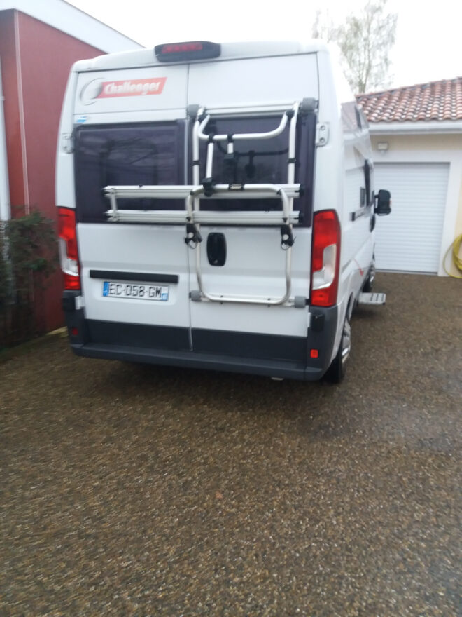 photos.external