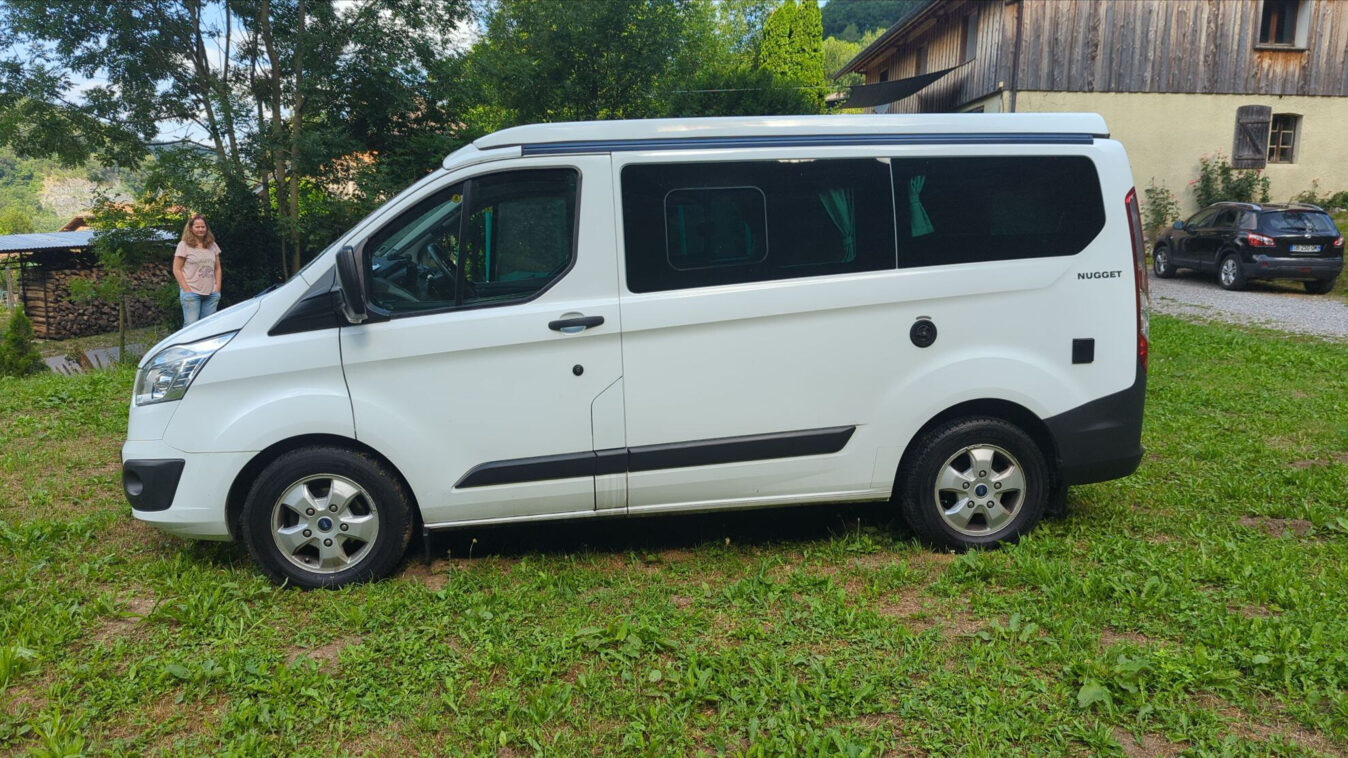 photos.external
