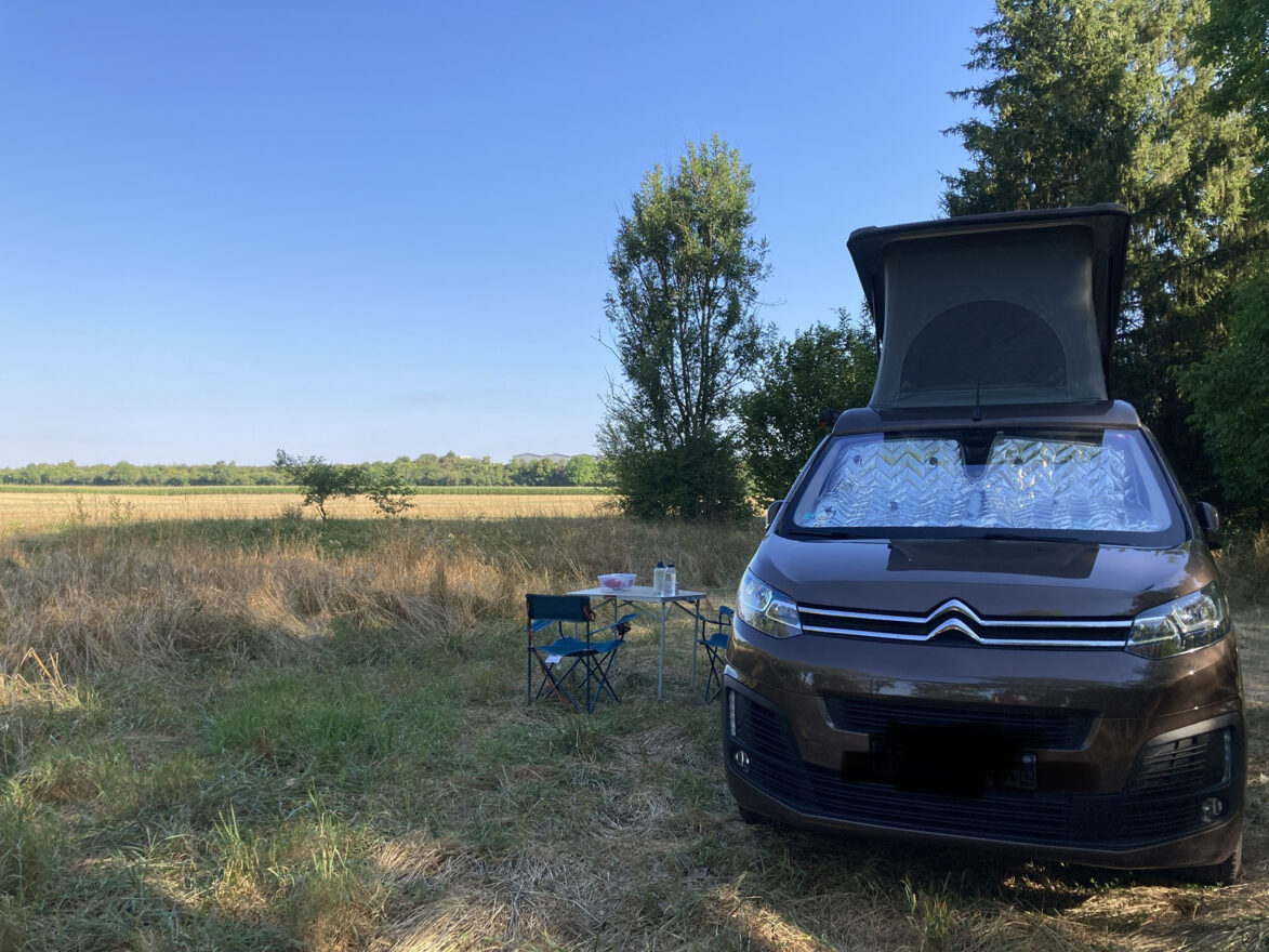 photos.external