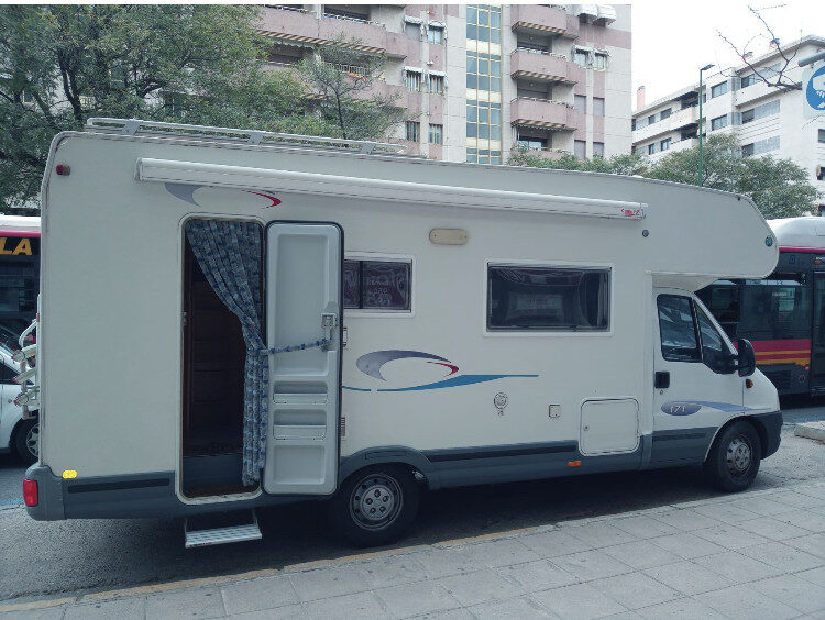 photos.external