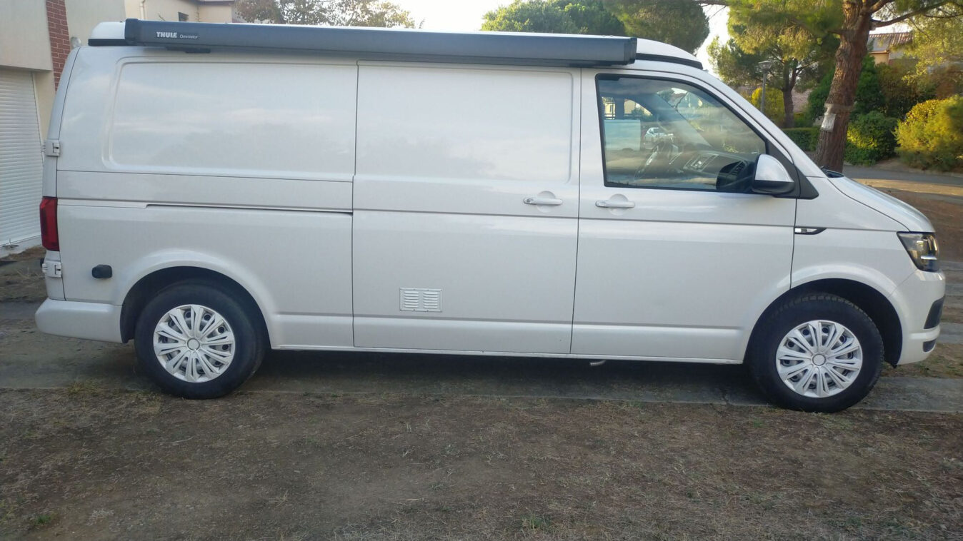 photos.external