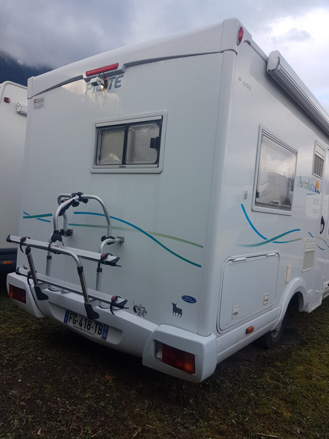 photos.external