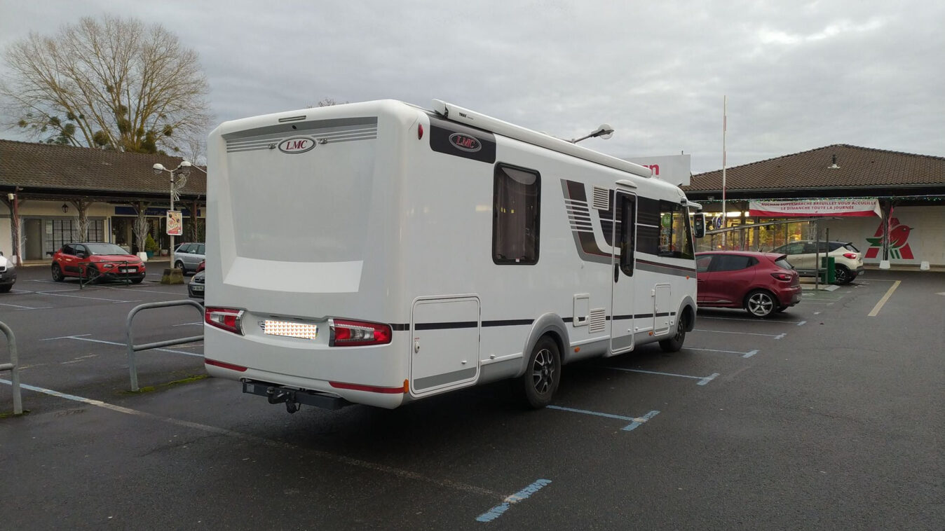 photos.external
