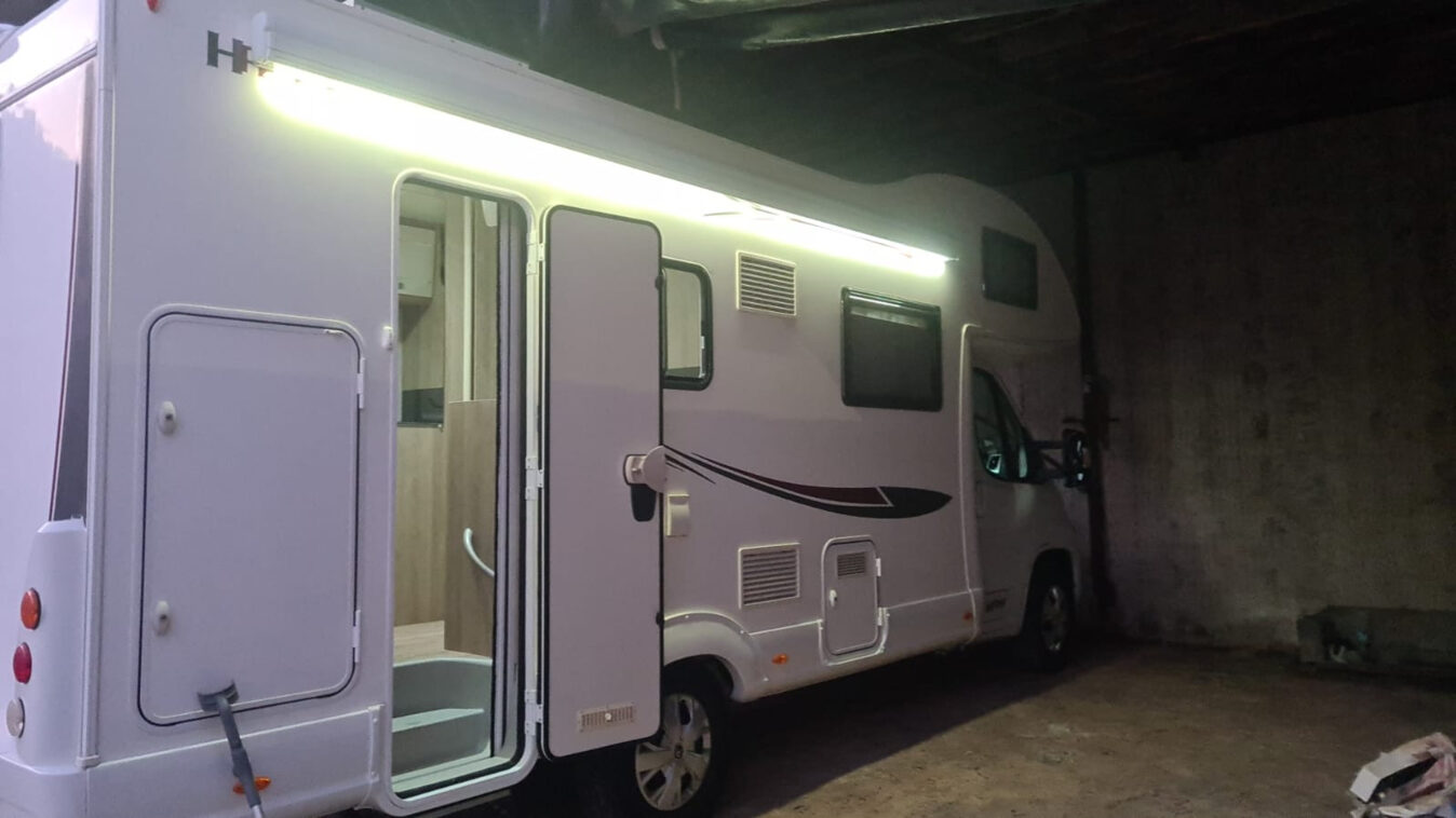 photos.external