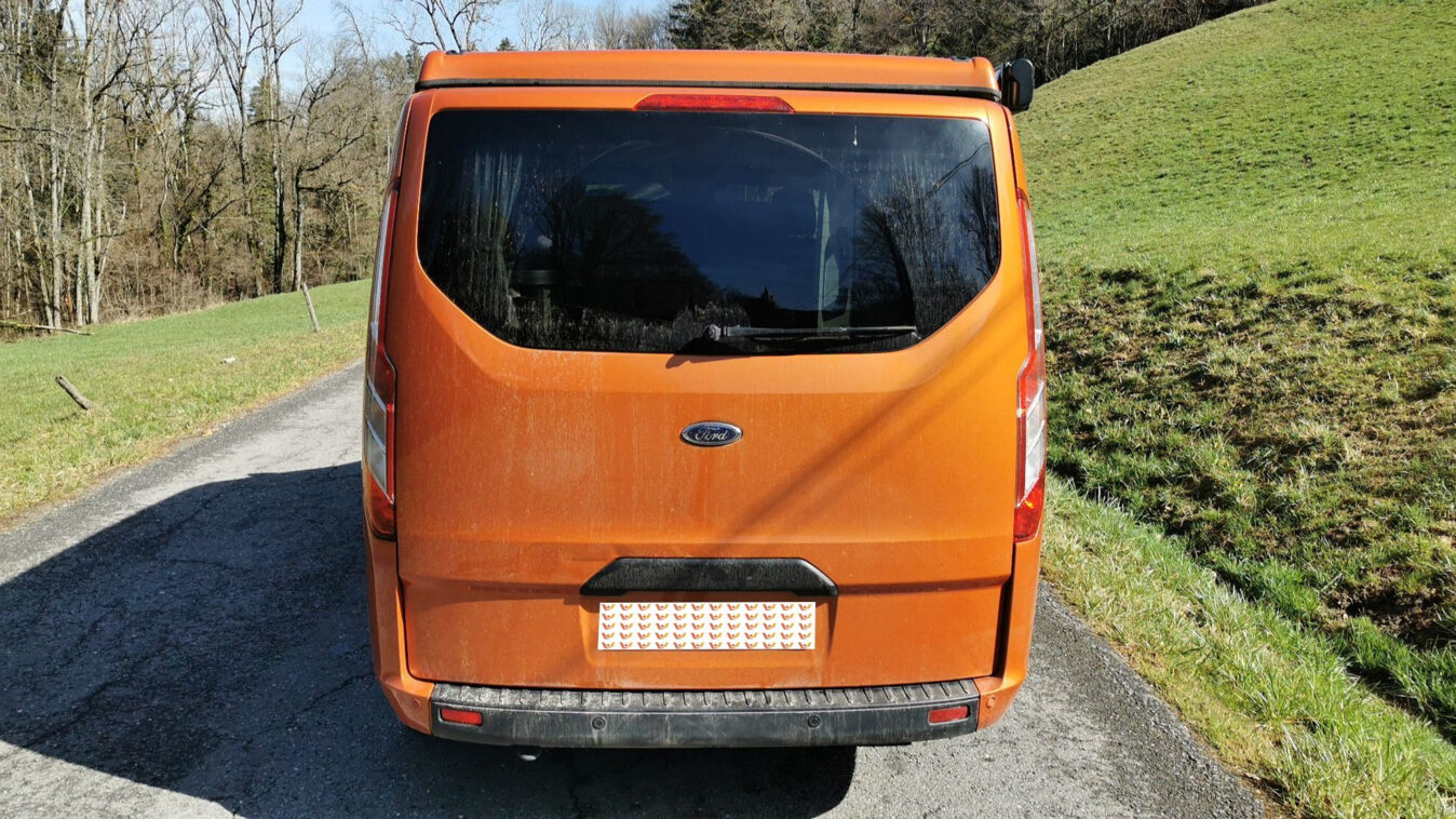 photos.external