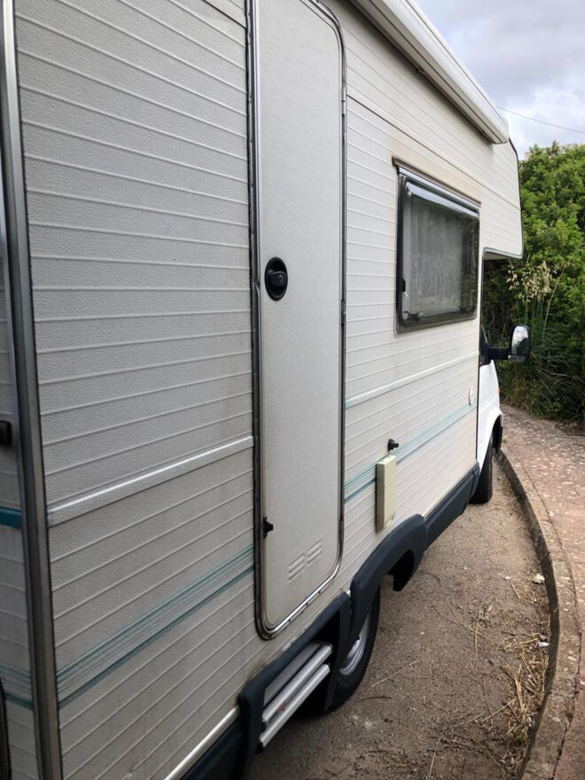 photos.external