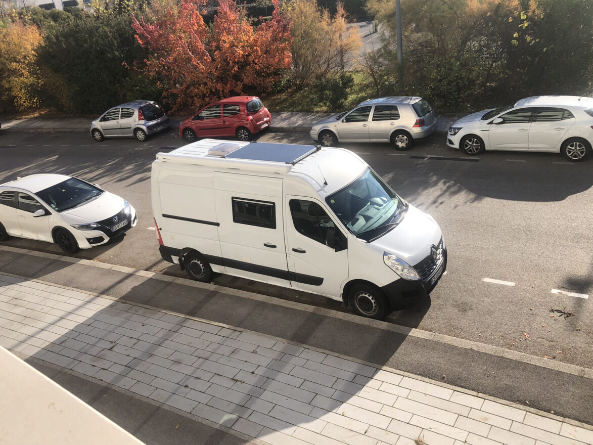 photos.external