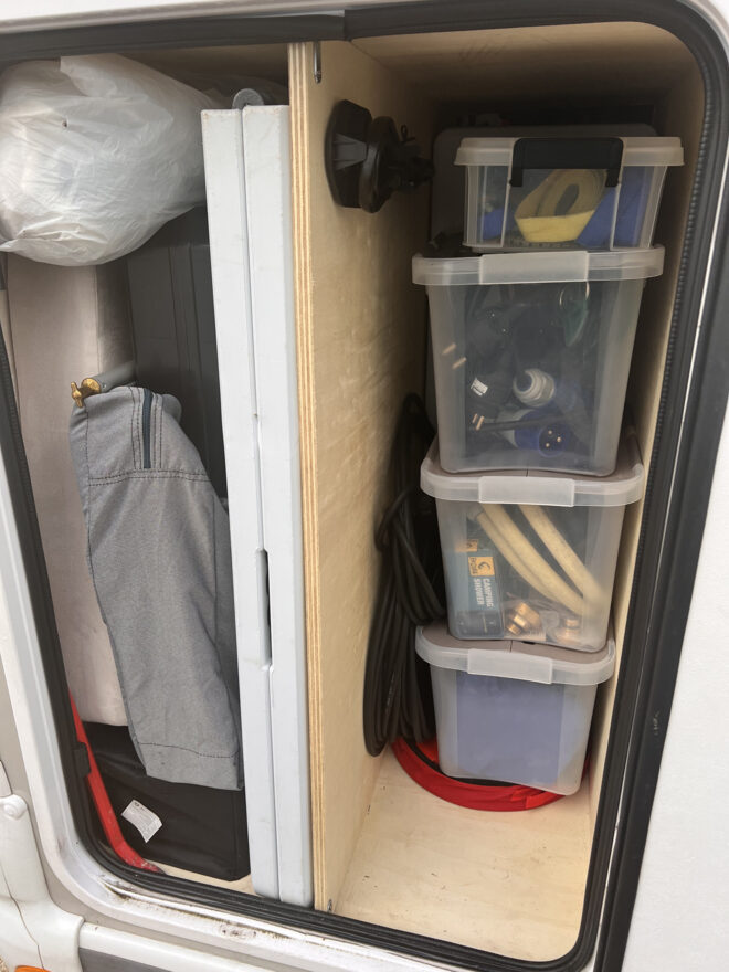 photos.accessories_ext