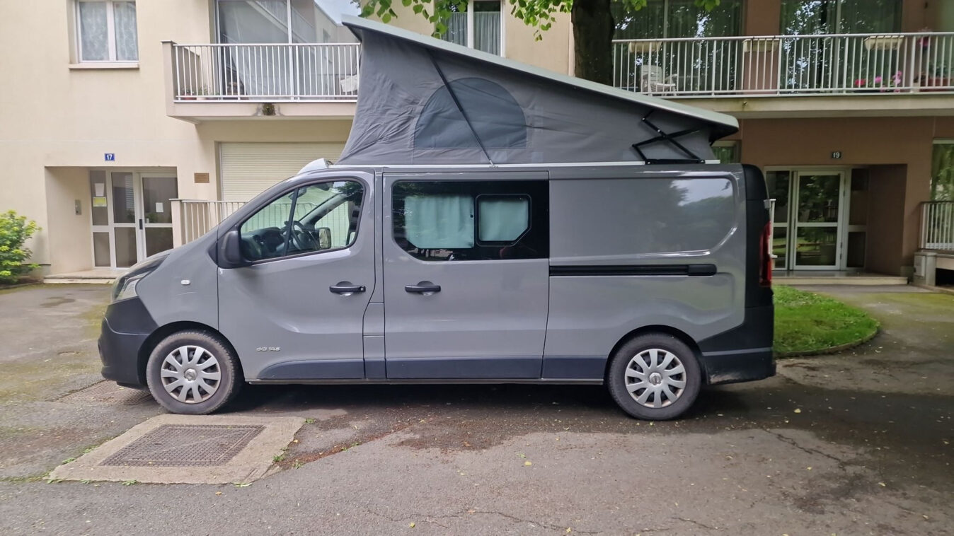 photos.external