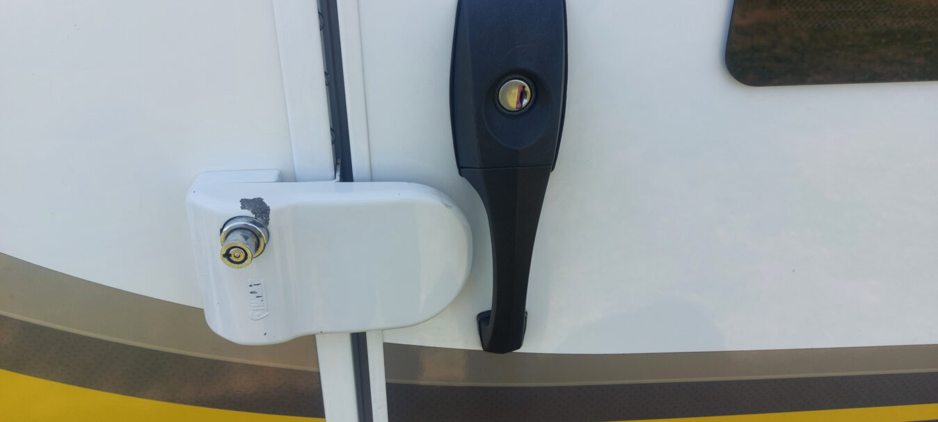 photos.accessories_ext