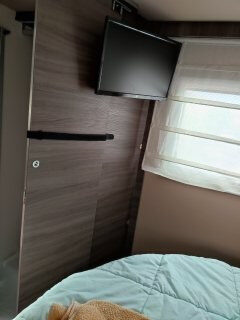 photos.external