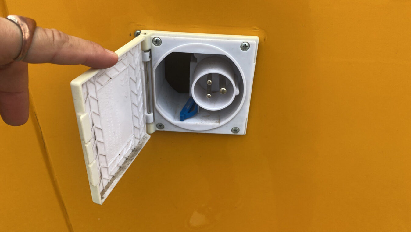 photos.accessories_ext