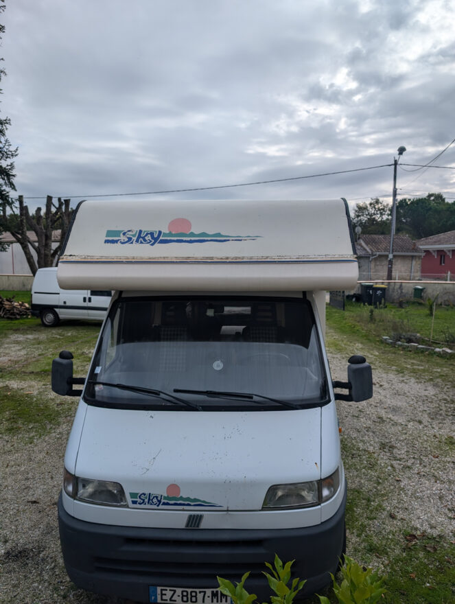 photos.external