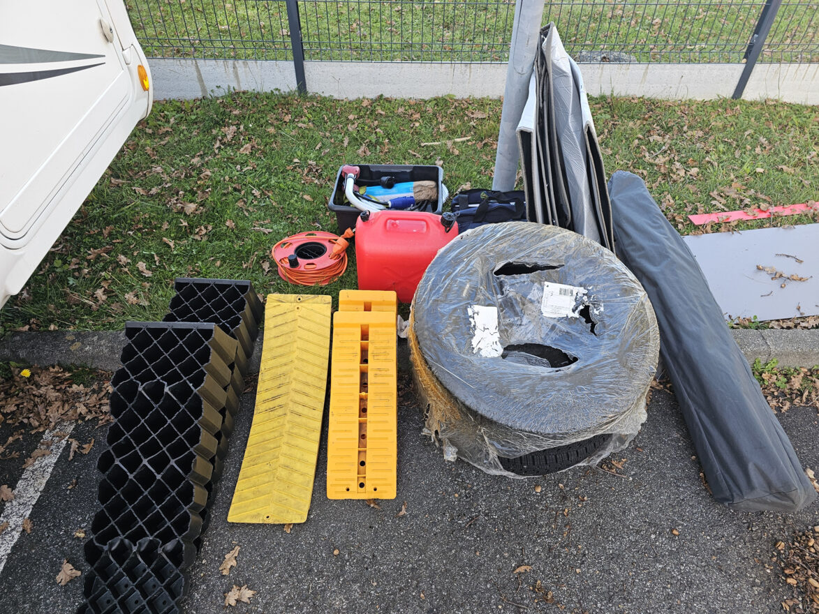 photos.accessories_ext