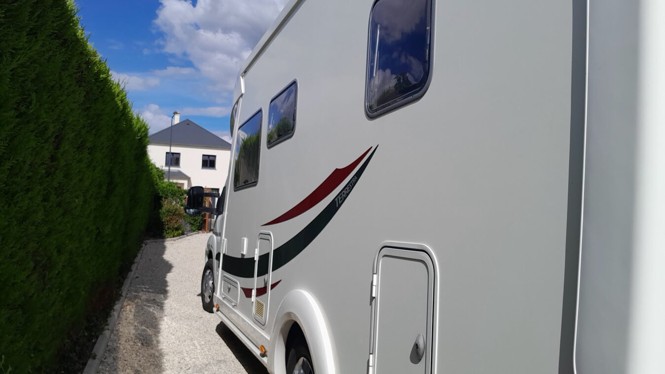 photos.external