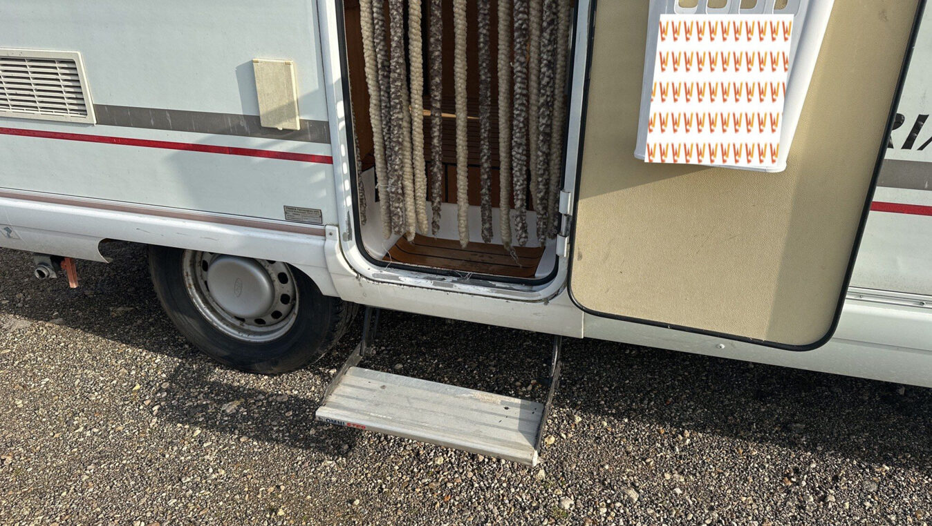 photos.accessories_ext