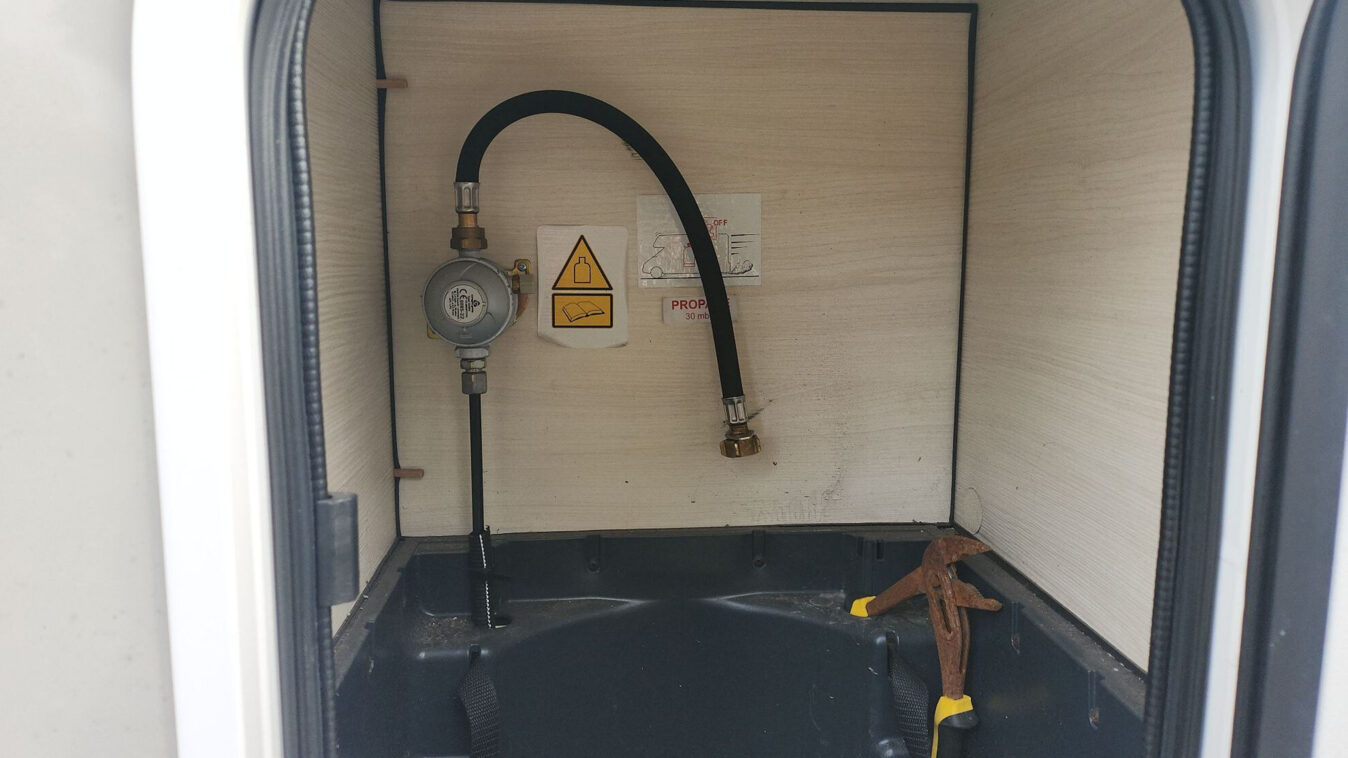 photos.accessories_ext