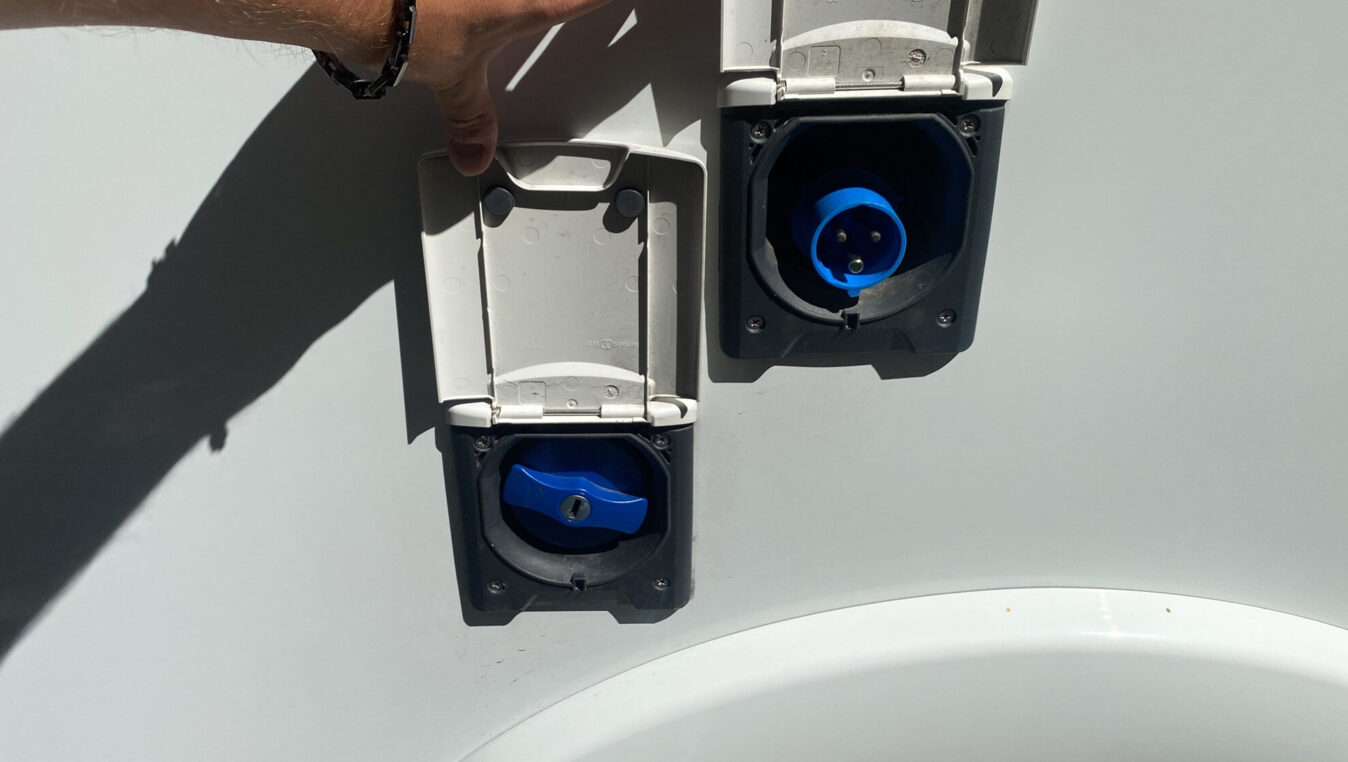 photos.accessories_ext