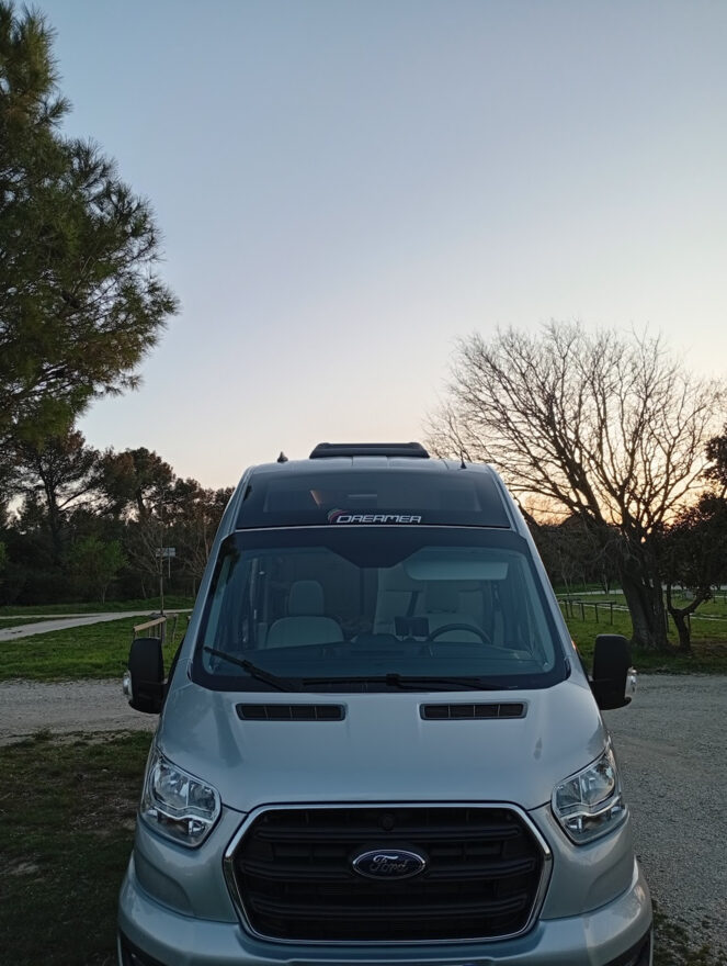 photos.external