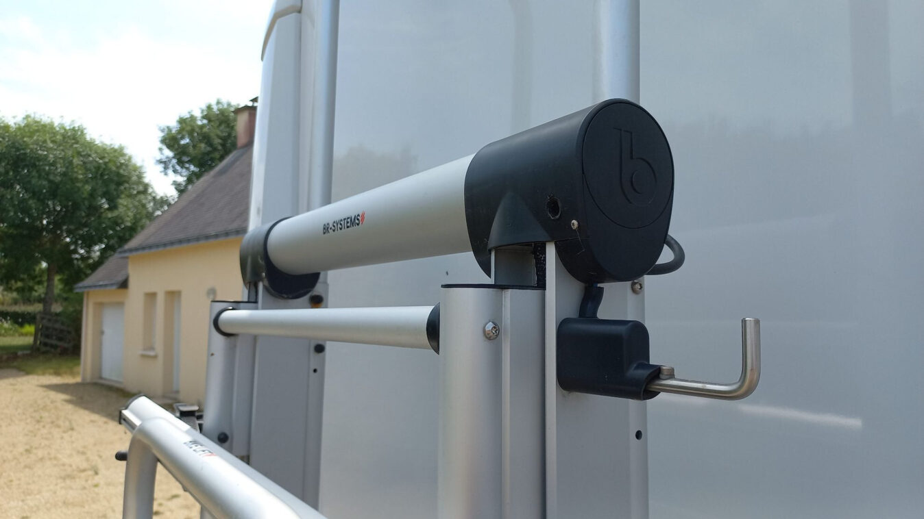 photos.accessories_ext