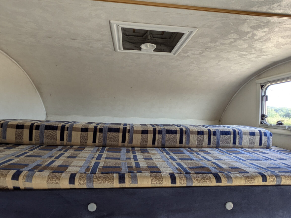 photos.couch