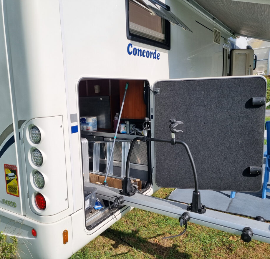 photos.accessories_ext