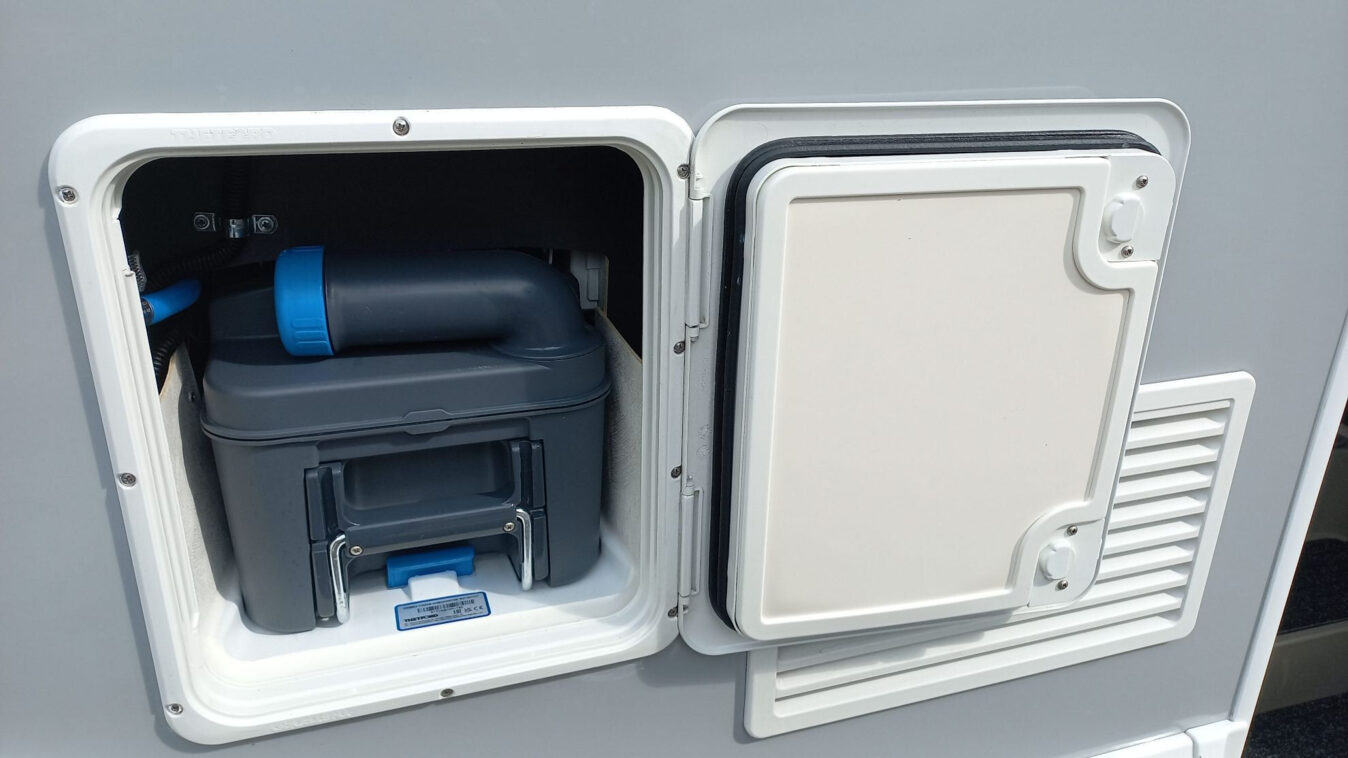 photos.accessories_ext