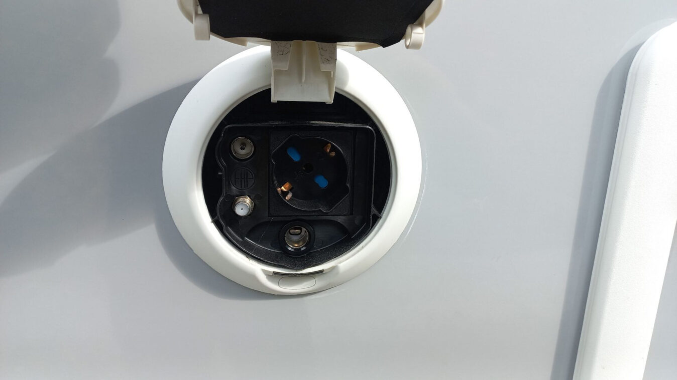 photos.accessories_ext