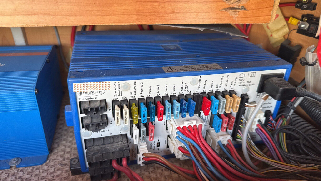 photos.accessories_ext