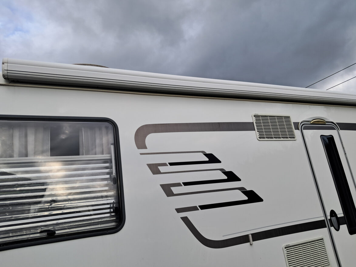 photos.accessories_ext