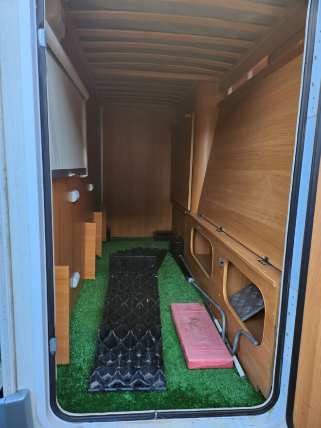 photos.accessories_ext