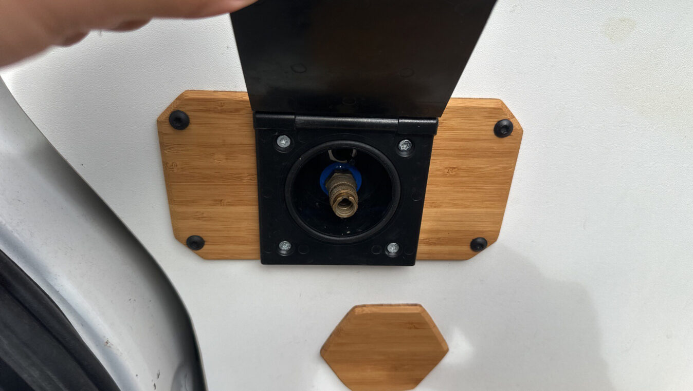 photos.accessories_ext