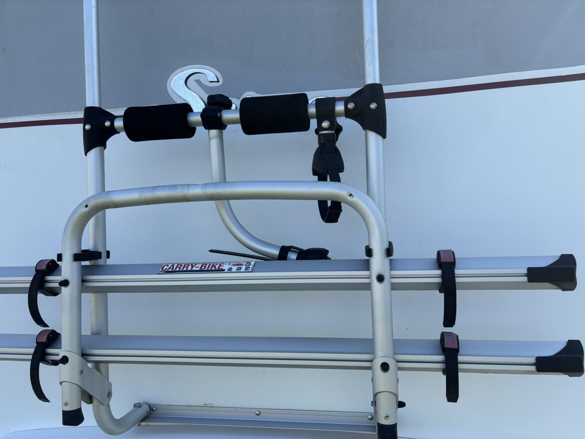 photos.accessories_ext