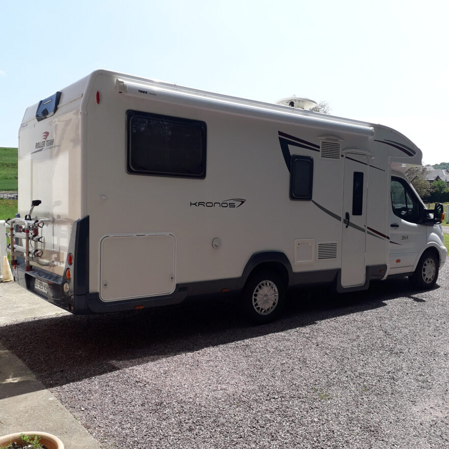 photos.external