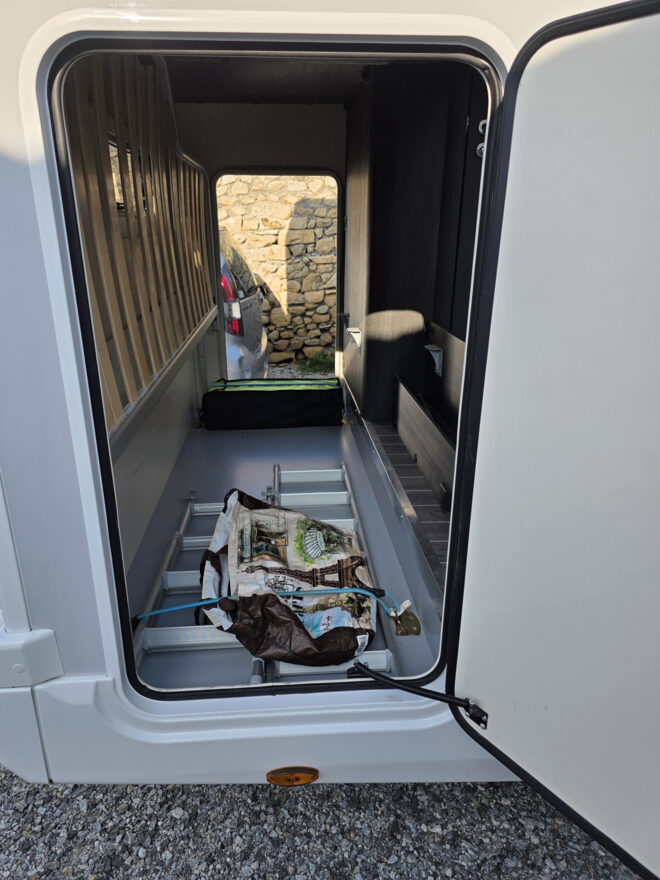 photos.accessories_ext