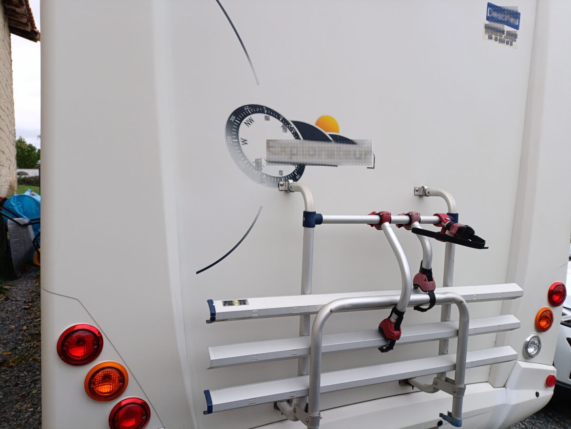 photos.accessories_ext