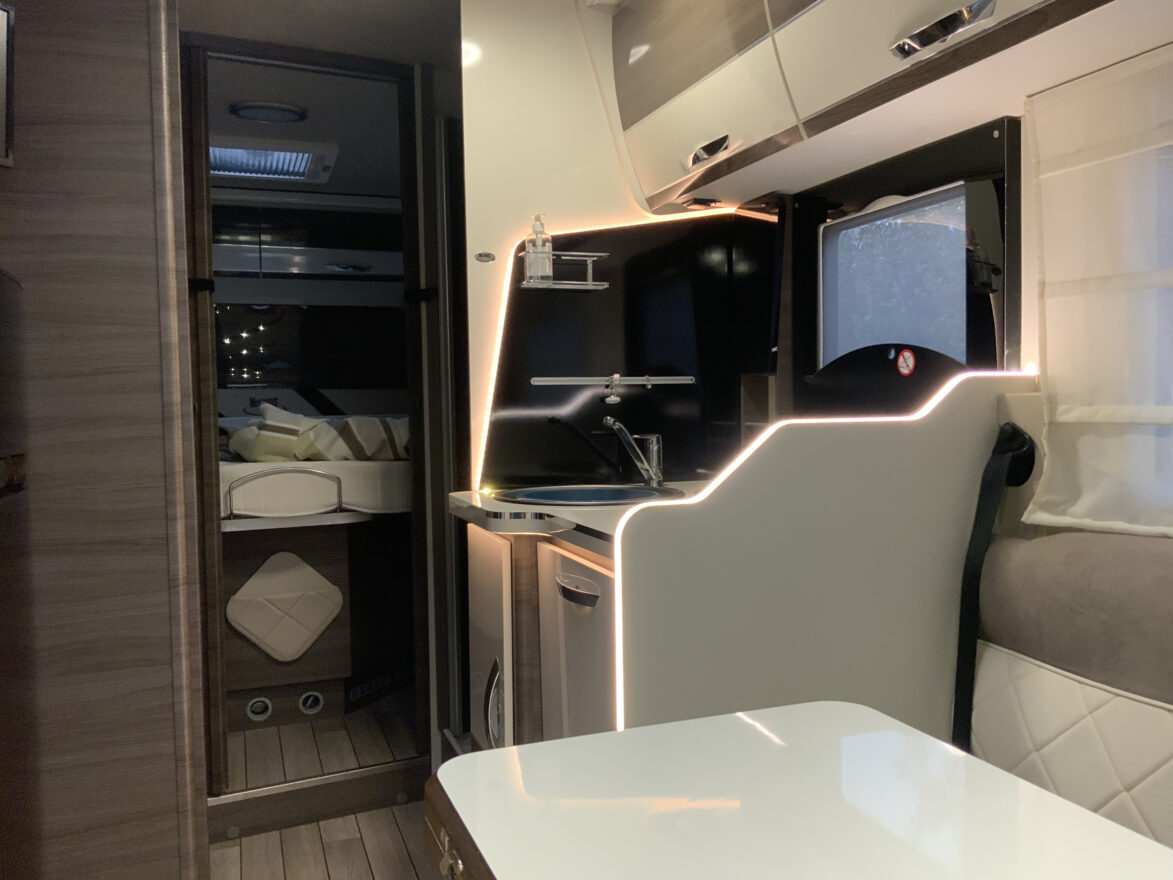 photos.accessories_ext