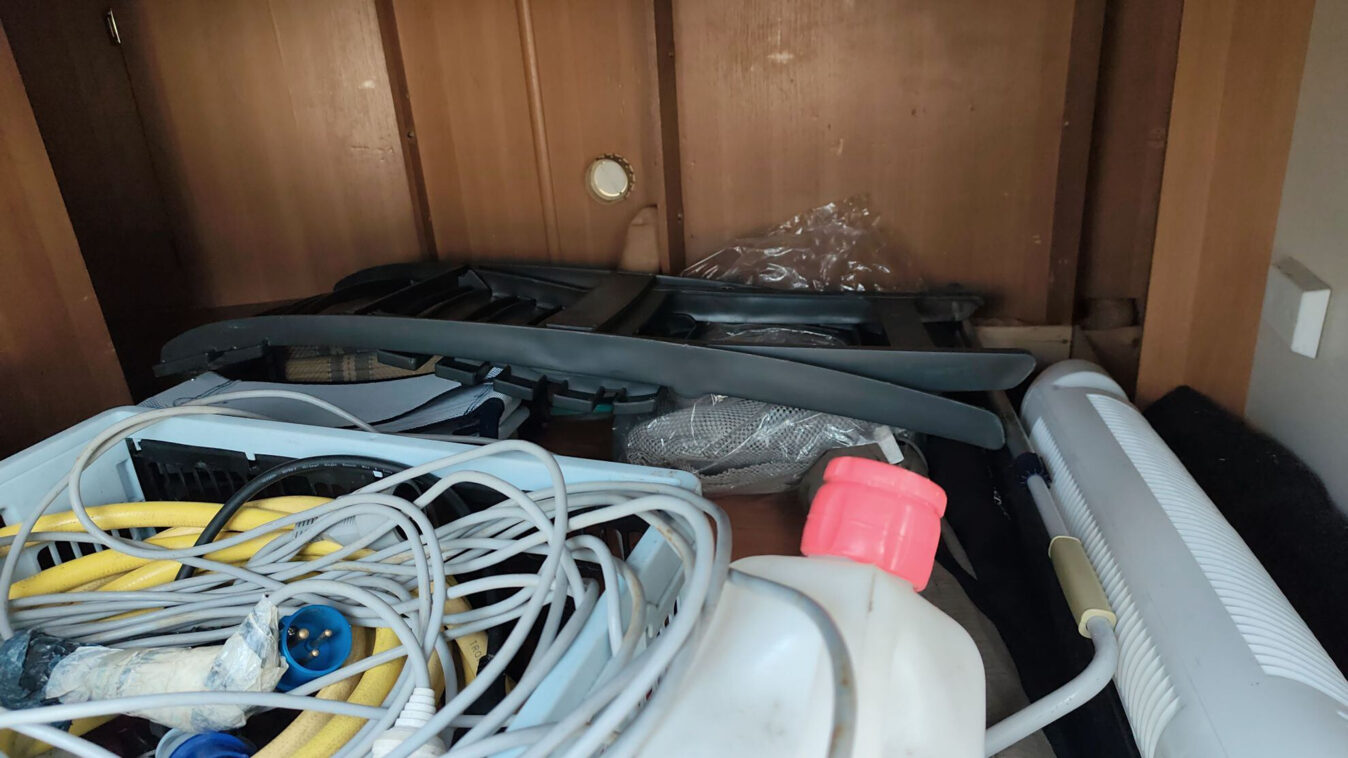 photos.accessories_ext