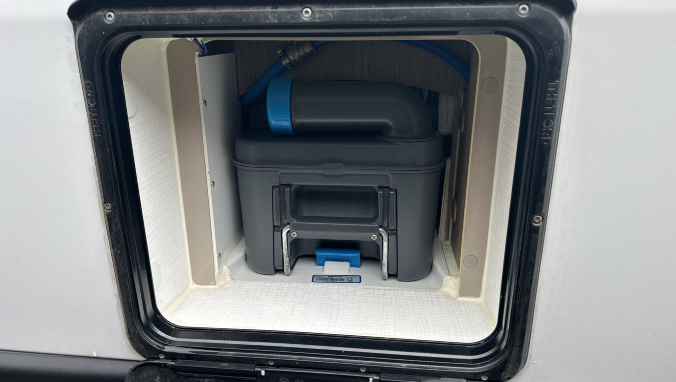 photos.accessories_ext