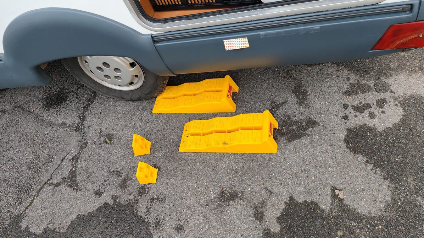 photos.accessories_ext