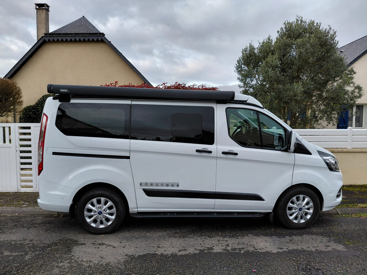 photos.external