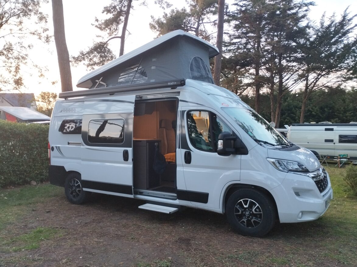photos.external