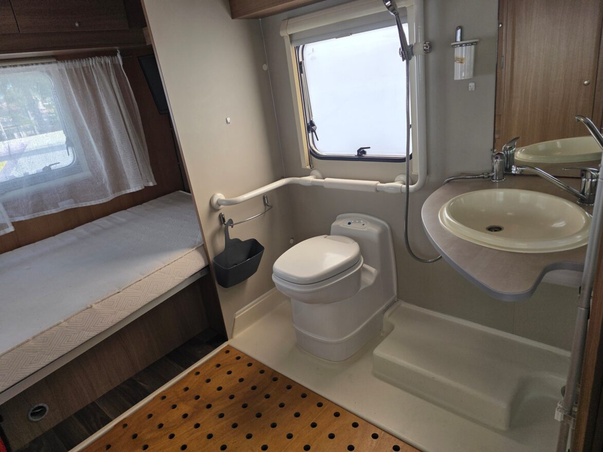 photos.bathroom