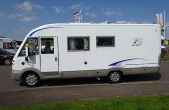 Fiat BURSTNER Elegance i 685 image