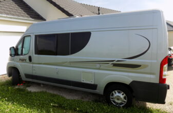 photos.external