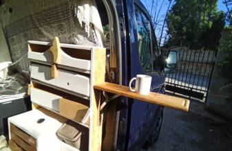 photos.external