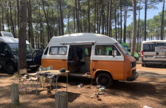 photos.external