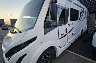 Fiat MC LOUIS Nevis 822 image